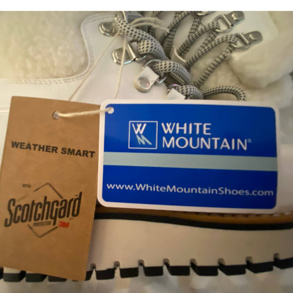 White Mountain White Leather Shearling Lined Hiking Boot - Picture 9 of 9